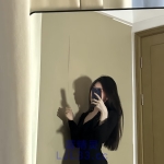 极品中项服务型，女孩身材苗条性感